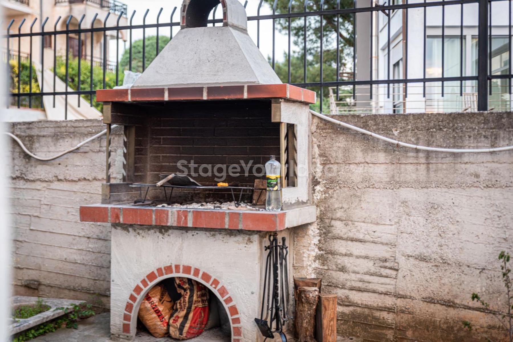 Τraditional Fully Detached Villa On A Luxurious Hillock Of Thessaloniki With Its Own Garden Also For Family & Wedding Gatherings For 10 To 25 People Only 15 Minutes From Airport Exterior foto